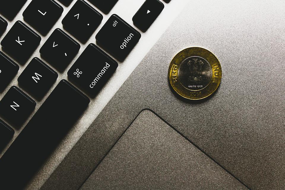 mince u počítače